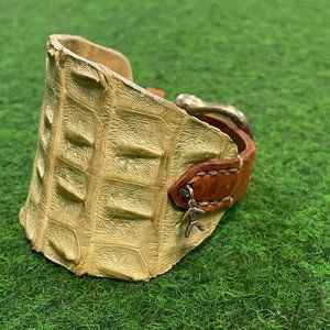Henry Beguelin crocodile leather cuff bracelet